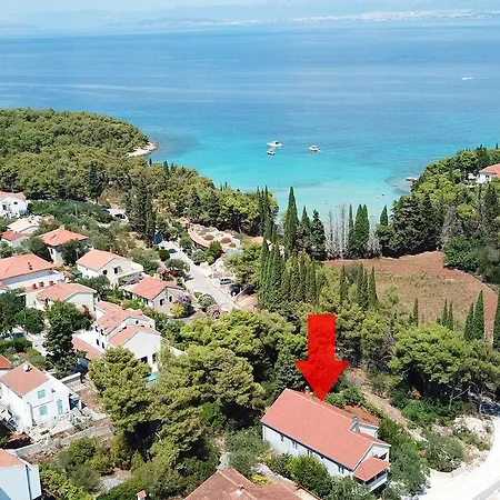 Apartment Leana - Great Location And Close To Supetar
